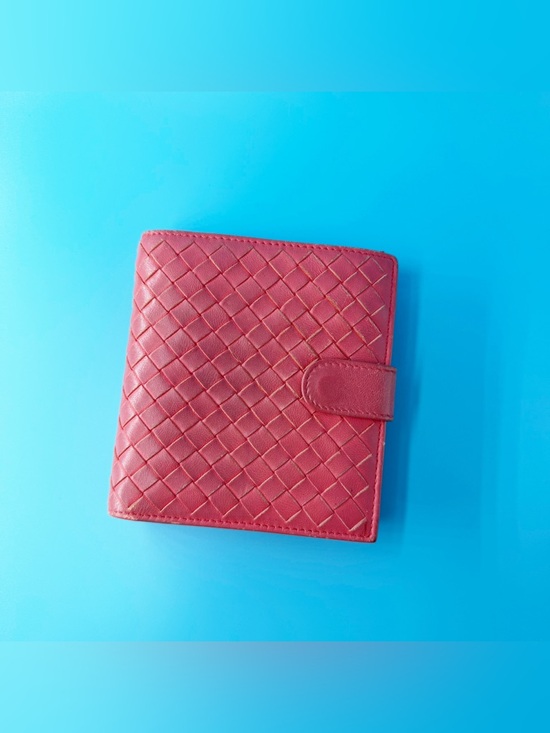 Bottega Veneta Handbags - Bottega Veneta Coral Leather Compact Snap Wallet Zip Italy